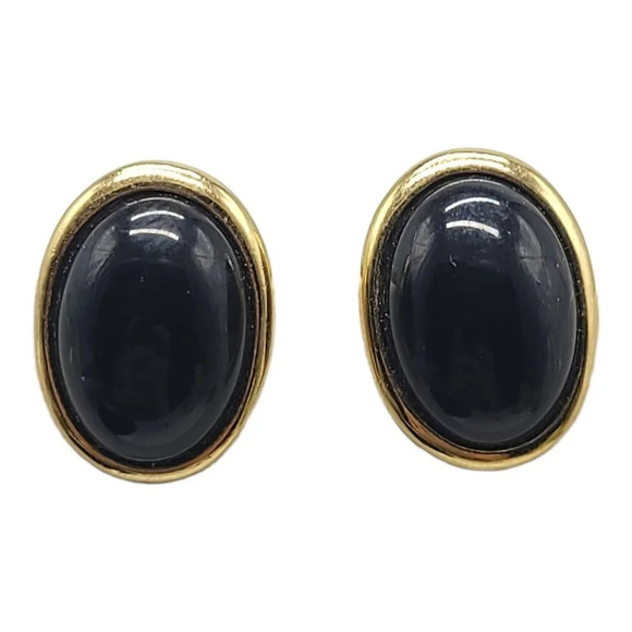Trifari 1980s Gold Tone Oval Black Acrylic Cabochon Post Earrings Vintage - Picture 1 of 4
